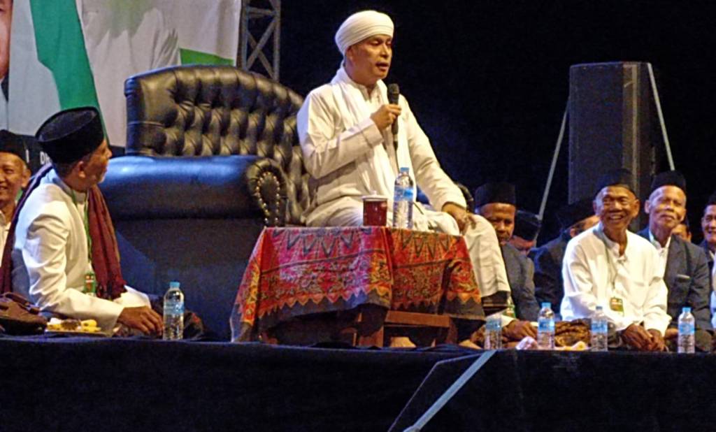 Deklarasi dan Pelantikan Pengurus Daerah Pejuang Walisongo Indonesia Madiun Raya, KH Abbas Buntet Tegaskan Kembali Pentingnya Memahami Sejarah